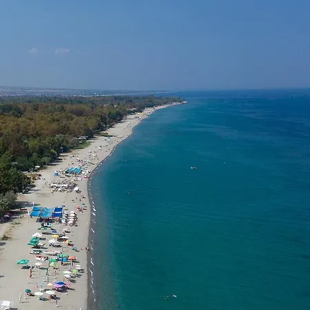Sintrivanis Beach *