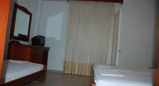 Sintrivanis Paralía Skotínis