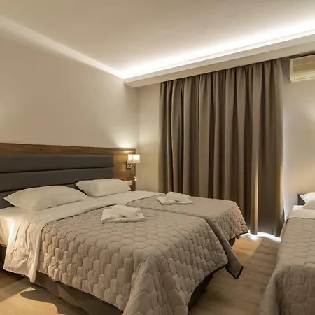 Sintrivanis Beach Apartament Paralía Skotínis