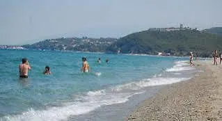 Sintrivanis 公寓 Paralía Skotínis