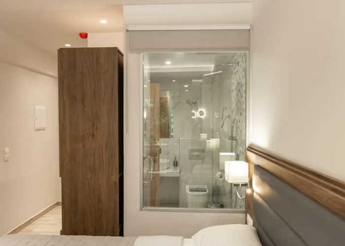 Sintrivanis * Paralía Skotínis